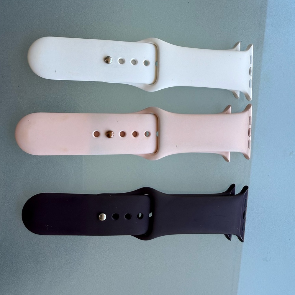 Apple Silicone Watch Bands in White, light rose and purple (eggplant) 3 pcs s/m